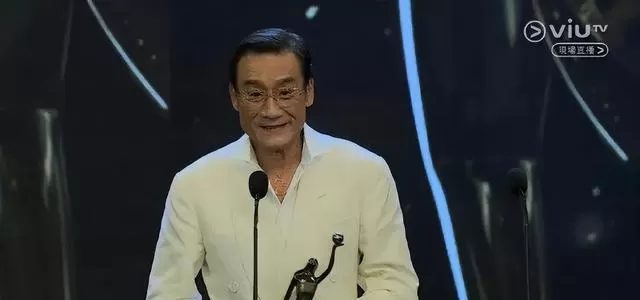 廖子妤凭《像我这样的爱情》获第44届香港电影金像奖最佳女主角 | 相关图片 廖子妤凭《像我这样的爱情》获第44届香港电影金像奖最佳女主角 | 相关图片