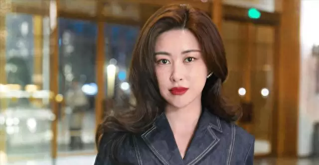 《蜜语星辰》大结局引爆热议：身世反转、法律清算与“干爹协议”成三大叙事爆点 | 现场图