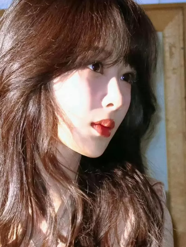 杨紫新剧路透曝光 董竹君角色造型与体态细节获关注 | 相关图片